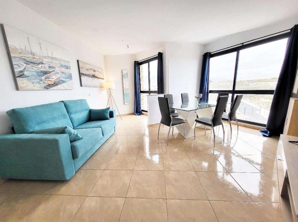 Ocean Blue, Next To The Ocean, Fast Wi-Fi Apartman Los Abrigos Kültér fotó