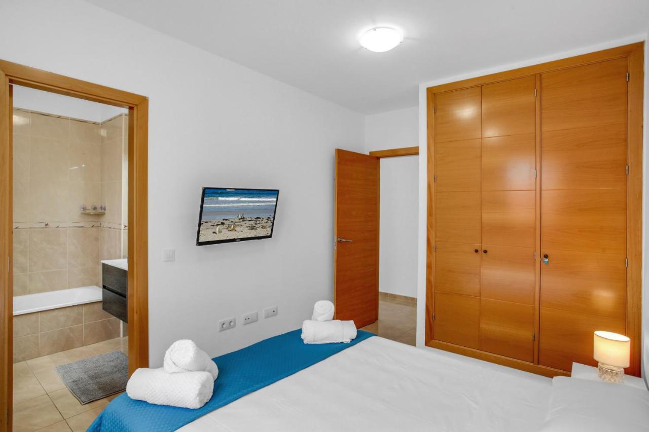 Ocean Blue, Next To The Ocean, Fast Wi-Fi Apartman Los Abrigos Kültér fotó