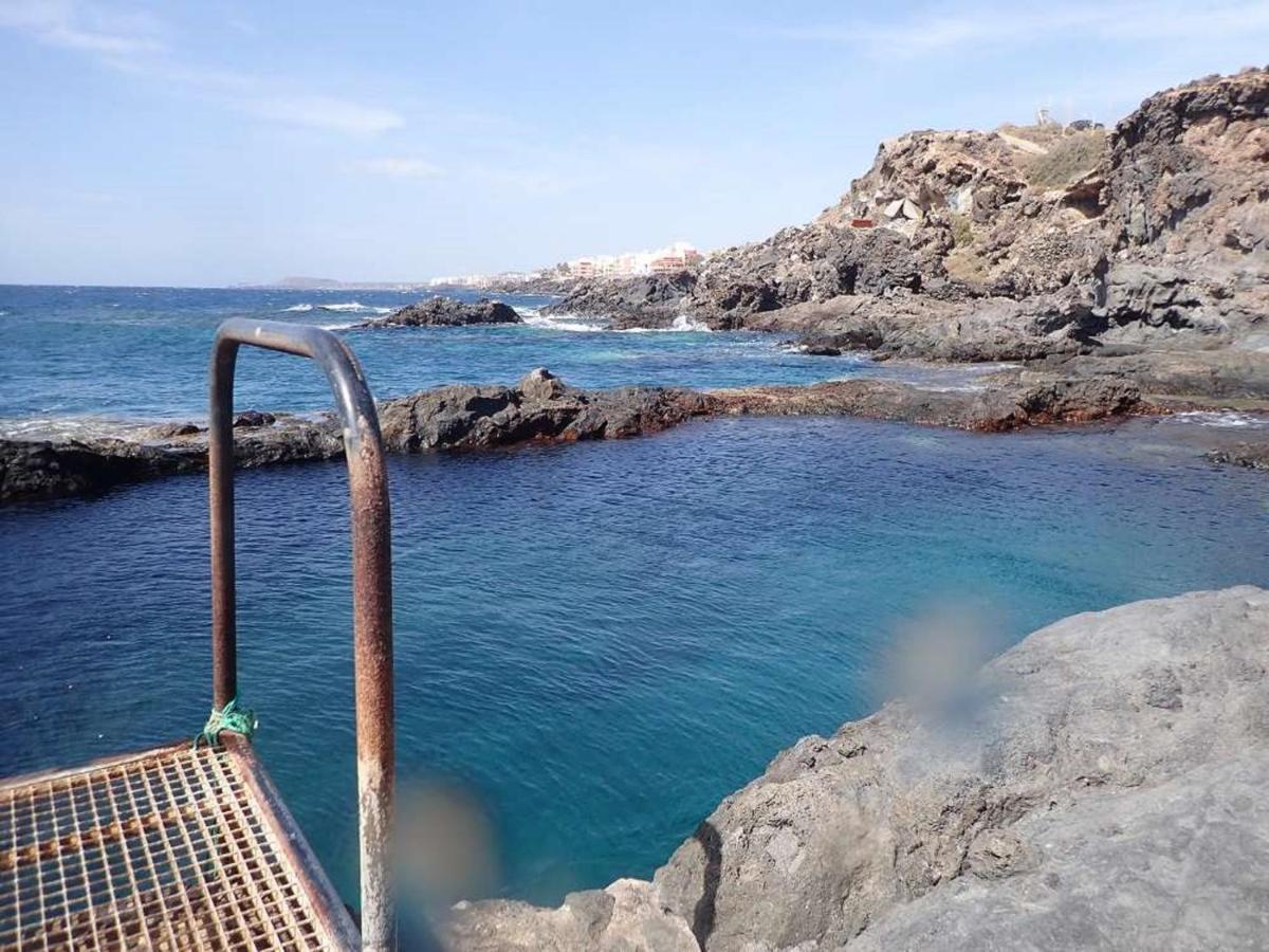Ocean Blue, Next To The Ocean, Fast Wi-Fi Apartman Los Abrigos Kültér fotó